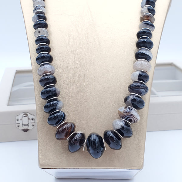 Black and White Agate Puffed Coined Necklace