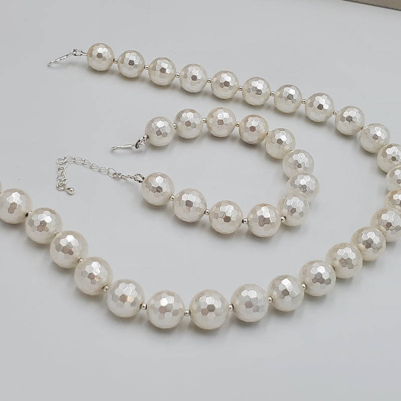 Mother of Pearl Necklace