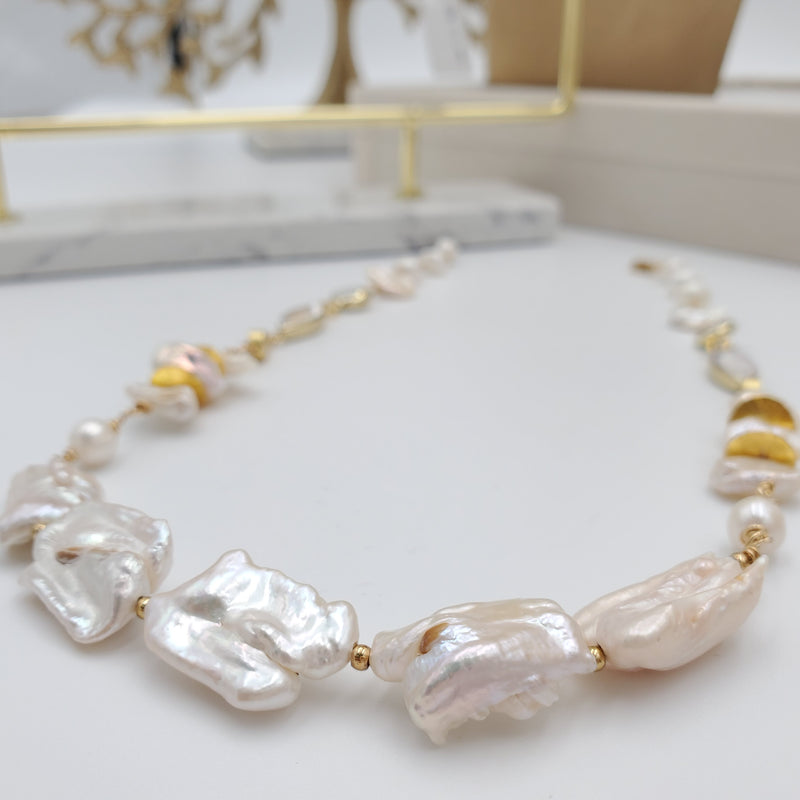 Pearl Shells Collar Necklace