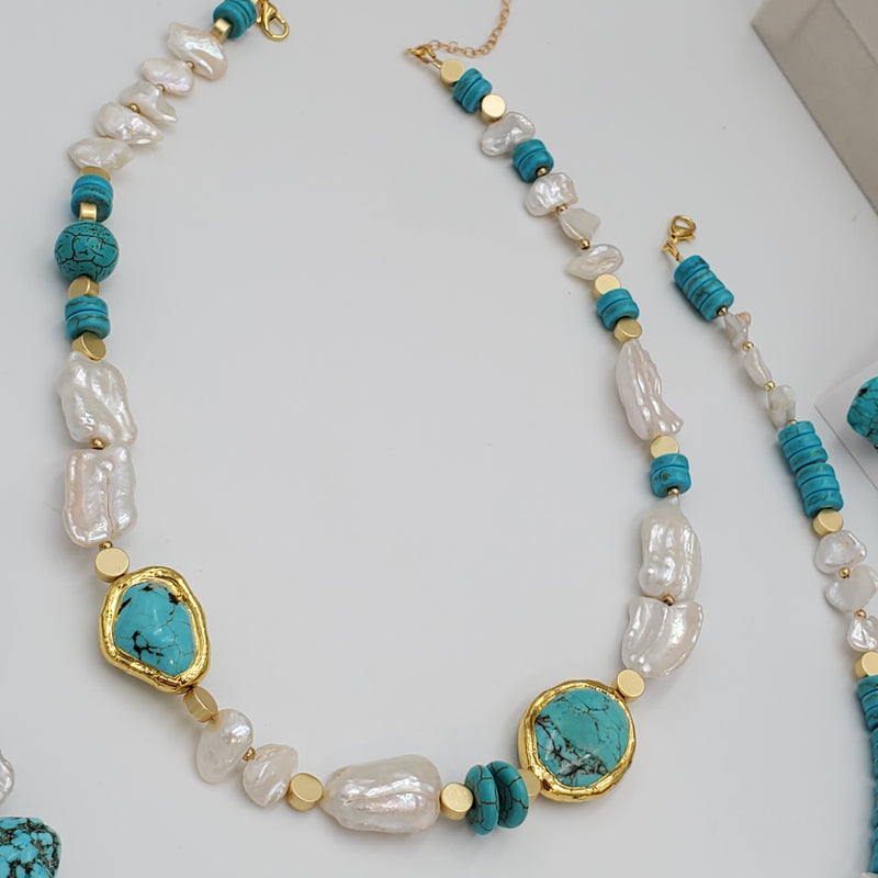 Pearl Shells and Turquoise Collar Necklace and Earrings